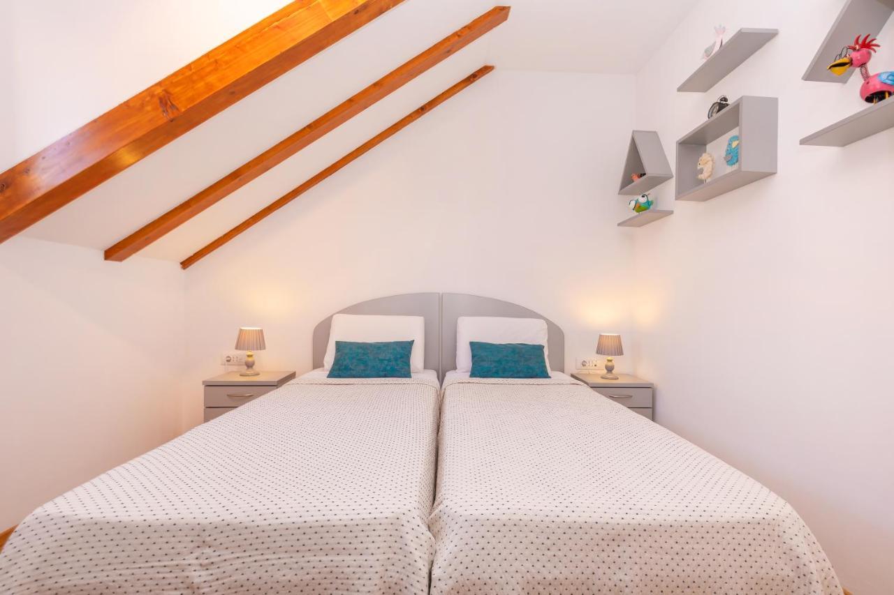 Domino Holiday Home Дубровник Екстериор снимка
